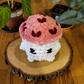 LOVE LEON - Peluche Champignon en crochet amigurumi Rose / Blanc